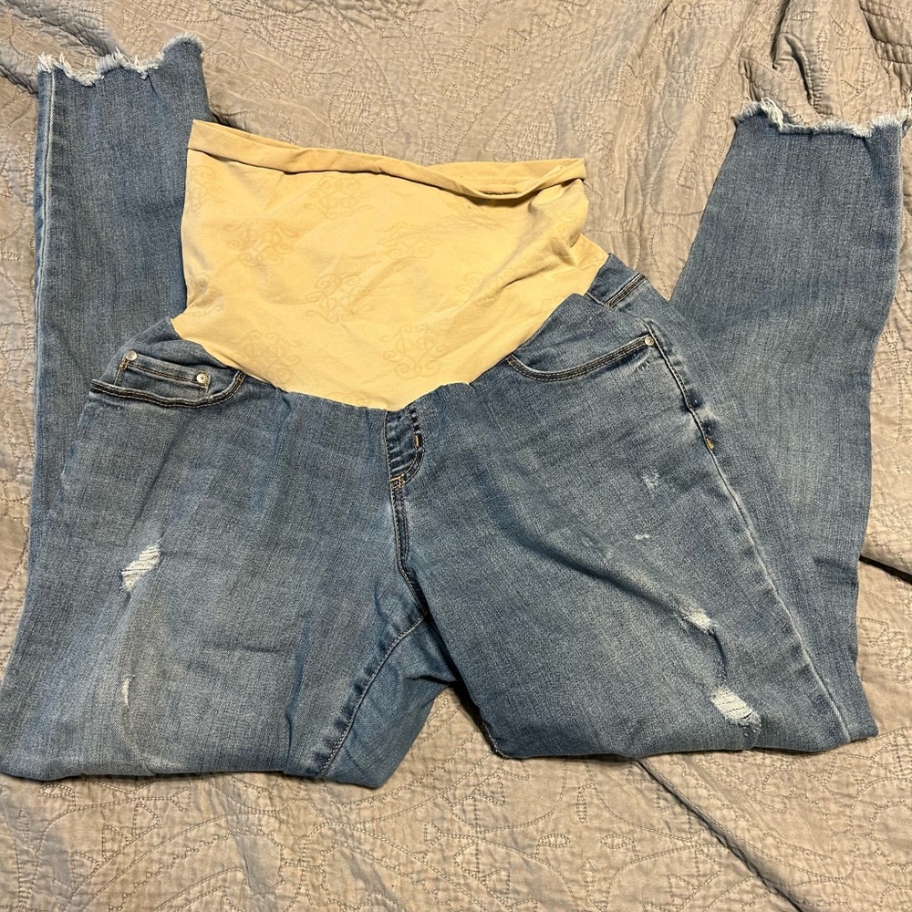 Maternity Crop Jeans
